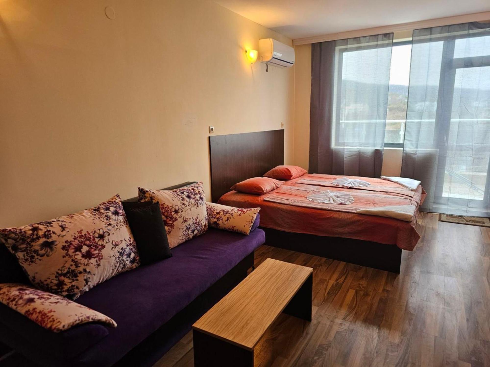 Europroperties Yalta Apartments 골든샌드 외부 사진
